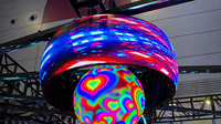 Écran LED flexible P1.2/P1.5/P1.8, mur vidéo incurvé, 16 bits, couleur pleine, personnalisation de la forme, 4K HDR10+