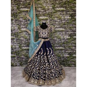 Lehenga choli ผ้าไหม banglory สีน้ำเงินเข้มพร้อมงานปักผ้า - Product Image 3