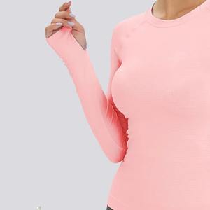 Camiseta de yoga de punto para mujer, ajustada, de invierno, de alta elasticidad, de secado rápido, top de gimnasio, ropa deportiva de compresión, venta al por mayor. - Product Image 4