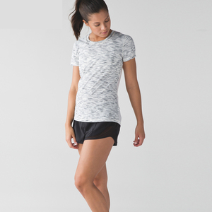 Camiseta de corte regular para verano, 100% algodón, cuello redondo, ropa de gimnasio, estilo hip hop, camiseta personalizada para mujer - Product Image 1