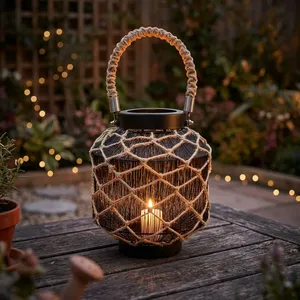 Lanterne en métal avec design enroulé de corde et poignée, porte-bougie décoratif rustique pour extérieur, jardin, patio, décoration intérieure - Product Image 2
