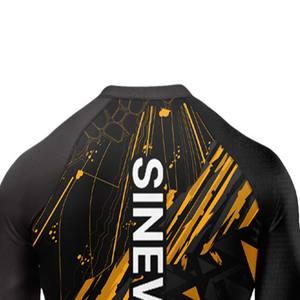 Tenue d'arts martiaux respirante à manches courtes avec logo personnalisé pour MMA, Grappling, Rush Guard, Compression Gi et No Gi - Product Image 5