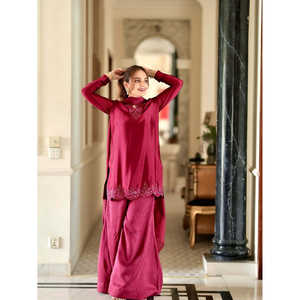 Hermoso conjunto de satén con top, pantalón y dupatta, bordado, para fiesta, con cintura natural - Product Image 1