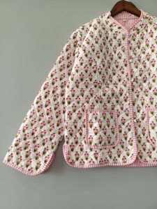 Ropa de Mujer con Estampado Artesanal: Chaqueta de Algodón Natural - Product Image 2