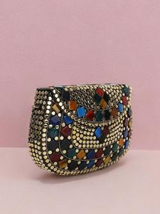 กระเป๋าคลัทช์งานฝีมือสำหรับงานเลี้ยงตอนเย็น ผลิตโดยช่างฝีมือชาวอินเดีย สำหรับงานเฉลิมฉลองและโอกาสพิเศษของผู้หญิง กระเป๋าลายโมเสกทำจากโลหะ - Product Image 2