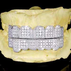 Joyería Fina de Lujo, Grillz de Plata Chapada en Oro con Moissanita de Corte Princesa, Estilo Hip Hop, Engaste Personalizado con Puntas - Product Image 1