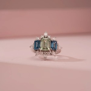 Anillo de Cóctel con Diamantes Cultivados en Laboratorio de 2.05CT, Verde Azul, en Oro Blanco de 14K, Forma Mixta, Fabricante Mayorista, Personalizado OEM/ODM - Product Image 1
