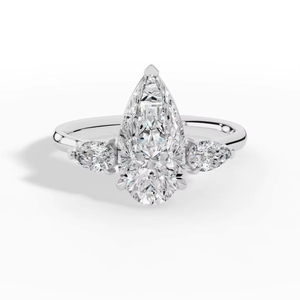 แหวนหมั้นเพชรเม็ดเดี่ยวสามเม็ด เงินแท้ 925 ชุบไวท์โกลด์ เพชร VVS ไม่มีสี รับรองโดย IGI แหวนเพชรทรงลูกแพร์เพียวยาวสำหรับผู้หญิง เพชรเพาะเลี้ยงในห้องปฏิบัติการ - Product Image 1