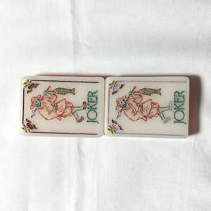Fichas de Mahjong de Resina Fundida a Mano en Verde, Morado y Beige con Patrones Circulares, Tema Floral, Arte Coleccionable - Product Image 4
