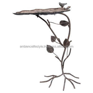 Bebedero para pájaros de metal resistente, para jardín exterior, duradero, de hierro, resistente al óxido, con diseño decorativo. - Product Image 2