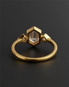 Anillo de Compromiso Clásico con Moissanita de Corte Hexagonal, Oro de 14K, Engaste Completo con Tres Piedras, Anillo de Boda, Regalo de Aniversario para Esposa - Product Image 4