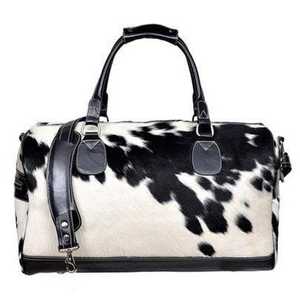 Sac de voyage en cuir de vachette noir et blanc, rectangulaire, avec fermeture éclair, poignée supérieure, tendance, pour homme, capacité 77L, résistant à l'eau - Product Image 1