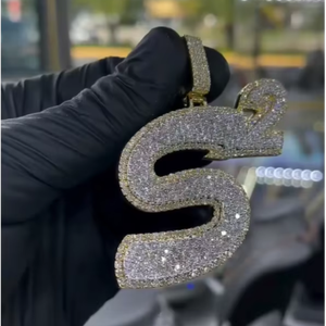 Colgante de Moissanita de Plata de Ley 925 Chapado en Oro de Lujo con Letra Inicial Personalizada, Joyería Hip Hop para Raperos, Uso Diario Unisex, Certificado GRA - Product Image 1