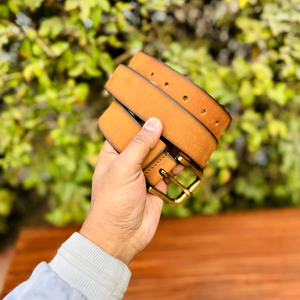 Ceinture unisexe formelle en cuir véritable vintage perforé, finition artisanale en nubuck, boucle à ardillon en alliage de zinc, cuir poli à la main, largeur 35 mm - Product Image 1