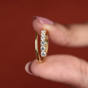 แหวนเพชรแบบเปิด แหวนทอง 14K ประดับเพชรทรงกลม แหวนมินิมอลปรับขนาดได้ แหวนแต่งงานเรียบหรู ของขวัญวันครบรอบสำหรับเธอ - Product Image 3