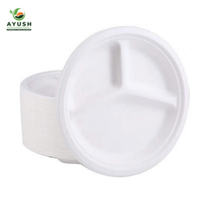 Platos desechables de bagazo de caña de azúcar de varias secciones, hechos con residuos de caña de azúcar para eventos de degustación y pruebas de alimentos. - Product Image 1