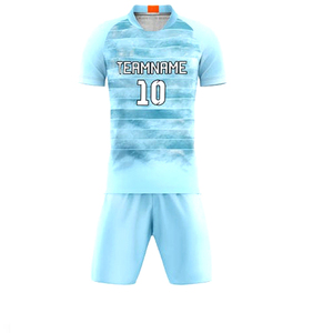 Uniformes de football pour hommes hautement personnalisables, football pour jeunes avec impression de logo de club par sublimation, polyester vert pour adultes - Product Image 4