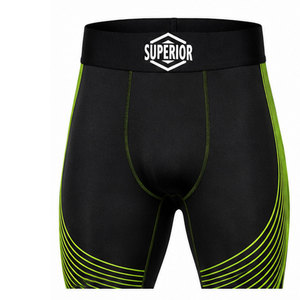 Pantalones deportivos de alto rendimiento que ofrecen un ajuste seguro, control de la humedad y soporte específico para actividades de entrenamiento y recuperación. - Product Image 4