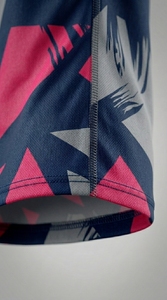 เสื้อเจอร์ซีย์เกมมิ่งคุณภาพดีแบบกำหนดเอง โพลีเอสเตอร์ เสื้อทีมอีสปอร์ต แขนสั้น แห้งเร็ว น้ำหนักเบา ระบายอากาศได้ดี ชุดกีฬาฤดูร้อน - Product Image 2