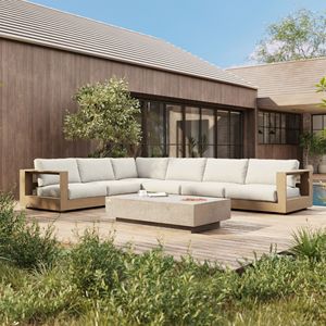 Canapé d'angle en bois de teck Honey Glow Teak Wood Garden Daybed, style U, avec accoudoirs ouverts et structurés - Product Image 1