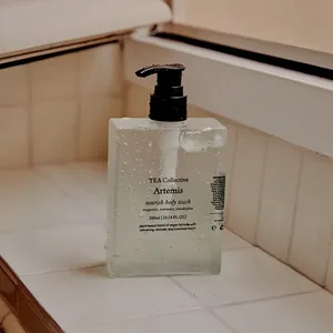 Tea Collective Nourish Artemis 280ml Gel douche de haute qualité pour le corps - Product Image 1