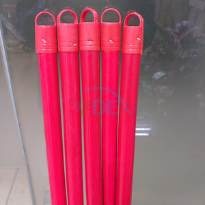 Palo de escoba de PVC rojo vietnamita 100% madera de eucalipto ecológica de alta calidad ensamblada para el mercado asiático - Product Image 3
