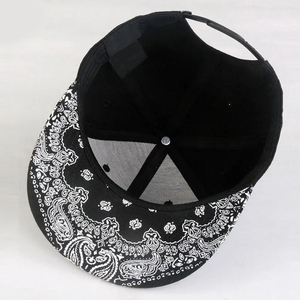 Casquette Snapback Unisexe Imprimé Bandana Noir Style Urbain Décontracté 100% Coton Printemps-Été Taille Adulte - Product Image 5