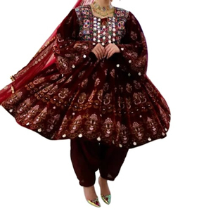 Robe longue à volants pour femmes, style afghan Kuchi, brodée et ornée de paillettes, pour mariage ou soirée traditionnelle, tenue traditionnelle afghane Kuchi - Product Image 1