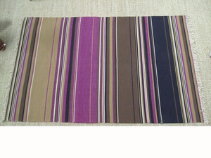 Tapis Dhurrie moderne en coton rayé tissé à la main, tissage plat, résistant aux animaux domestiques, rembourré, antidérapant pour chambre, maison, bureau, usage commercial - Product Image 2