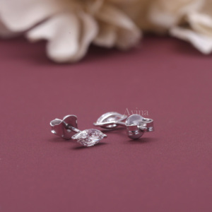 Boucles d'oreilles solitaires en diamant de laboratoire certifié IGI, taille marquise, en or blanc/rose et or jaune 14 carats |   Boucles d'oreilles en diamants de luxe - Product Image 5