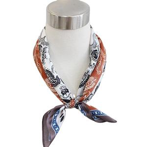 Pañuelo de seda, satén o algodón personalizado con estampado digital rotatorio por sublimación para mujer, pañuelo para el cuello, bandana personalizada con estampado Paisley, pañuelo suave para la cabeza. - Product Image 4