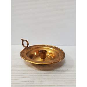 Candelabro Tradicional de Latón al por Mayor, Soporte Duradero de Metal para Velas Cónicas con Asa, Base Decorativa para Velas Bañada en Oro - Product Image 5