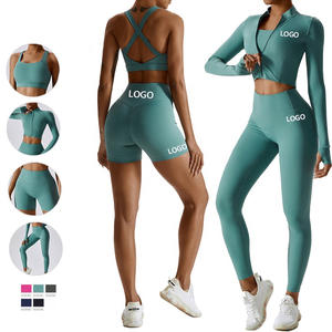 Ensemble de yoga confortable pour femmes, fabrication de haute qualité, couleur unie / logo personnalisé, marque privée, 100 % polyester, ensembles de fitness pour femmes. - Product Image 4