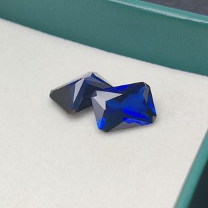 Saphir bleu de laboratoire taille radiant allongé, pierre de naissance de septembre, pierre précieuse synthétique en vrac - Product Image 2
