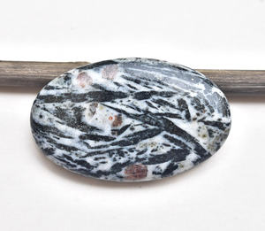 AAMNA GEMS Cabochon de pierre précieuse artisanal en Hornblende naturelle de haute qualité, taille brillante, couleurs blanc et noir, taille personnalisable, troisième qualité - Product Image 3