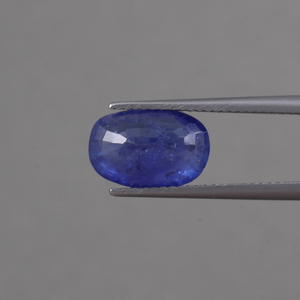 Zafiro Azul, Piedra Preciosa Suelta, 5.45 Quilates |   Corte Ovalado de 10.5x9mm |   Zafiro Natural Certificado por IGI, Tallado a Mano, Pulido, con Cambio de Color, 6mm - Product Image 3