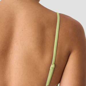 Sujetador deportivo para mujer con espalda abierta y cuello en U, de alta calidad, al por mayor, elástico en cuatro direcciones, color liso, que absorbe la humedad, diseño con tiras, para yoga - Product Image 2