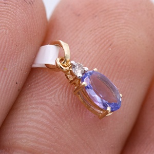 Pendentif Charme pour Femme en Tanzanite Véritable de Haute Qualité, Or Jaune Massif 14 carats, Fait Main, Certifié GIA, Tendance - Product Image 2