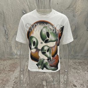 Camiseta Blanca de Manga Corta para Hombre Snowgrace con Estampado de Personaje Alienígena, Estilo Urbano, Cuello Redondo, Corte Regular, Algodón Jersey - Product Image 3