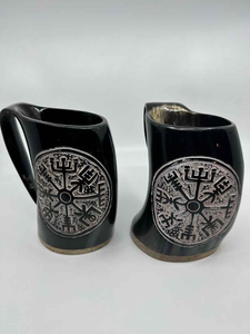 Mug en corne artisanal éco-responsable, design viking gravé, couleur naturelle, origine indienne, pour hommes et femmes - Product Image 2