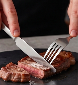 Juego de cubiertos de acero inoxidable plateado, elegante y duradero, perfecto para el hogar, la cocina, la mesa de comedor, bodas y restaurantes. - Product Image 6