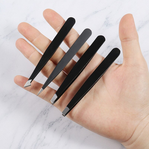 Juego de 4 Pinzas para Cejas de Acero Inoxidable, Recortador de Cejas, Pinza para Extensión de Pestañas, Herramientas de Belleza para Maquillaje y Reparación de Pestañas - Product Image 4