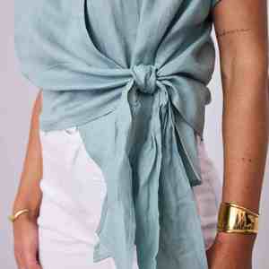 Camisa de lino holgada de verano para mujer con solapa francesa, bordados y parches, manga corta, estilo sencillo, venta al por mayor para boutiques. - Product Image 4