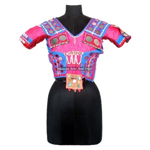 Choli de estilo vintage de Ropa Étnica VC045 para ocasiones de fiesta - Product Image 1