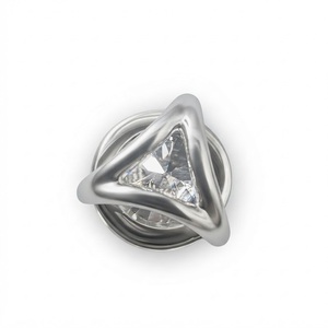 จี้เพชรทรงกลมเจียระไนแบบบริลเลียนท์ 2.00 กะรัต ทองคำขาว 14k เพชรเพาะเลี้ยงในห้องปฏิบัติการ รับรองโดย IGI แบบ 3 ขา - Product Image 2