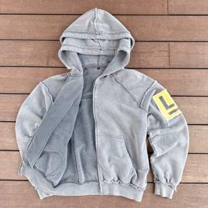 Sudadera con Capucha Premium SPAHI ENTERPRISES para Hombre, 100% Algodón Tejido, Ecológica, Oversize, Lavado Ácido, Estampado Digital, 500g, Invierno - Product Image 4