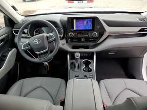 Voiture d'occasion à vendre Toyota Highlander L 2023, prix bas, véhicule accidenté - Product Image 2