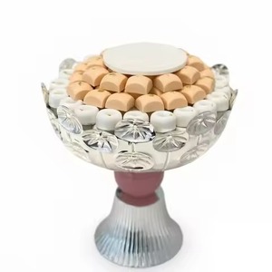 Bol à chocolat en métal argenté avec relief floral, base en résine rose, support à gâteau et bonbons arabes, bol à chocolat - Product Image 1