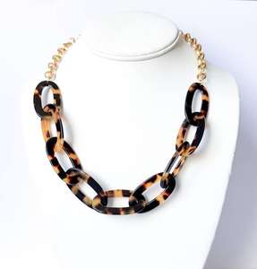 Accesorios de joyería hechos a mano con diseño de tigre para mujer - collar de lujo, el más vendido - hecho a mano - Product Image 1