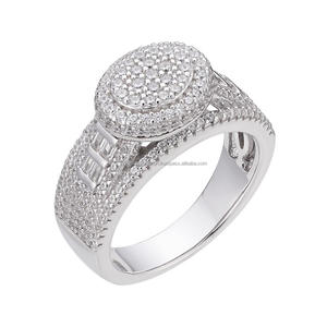 Bague ovale de luxe en argent sterling 925 avec diamants Moissanite et détails latéraux baguette pour les acheteurs en gros - Product Image 1